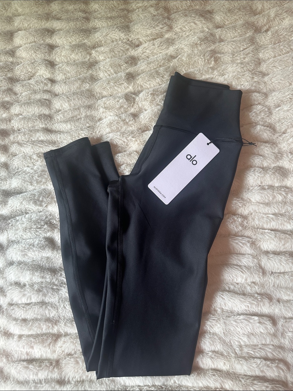 ALO Yoga Black High-Waist Airlift Leggings - Picture 8 of 9